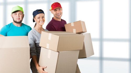Reliable local van service for Hampstead moves